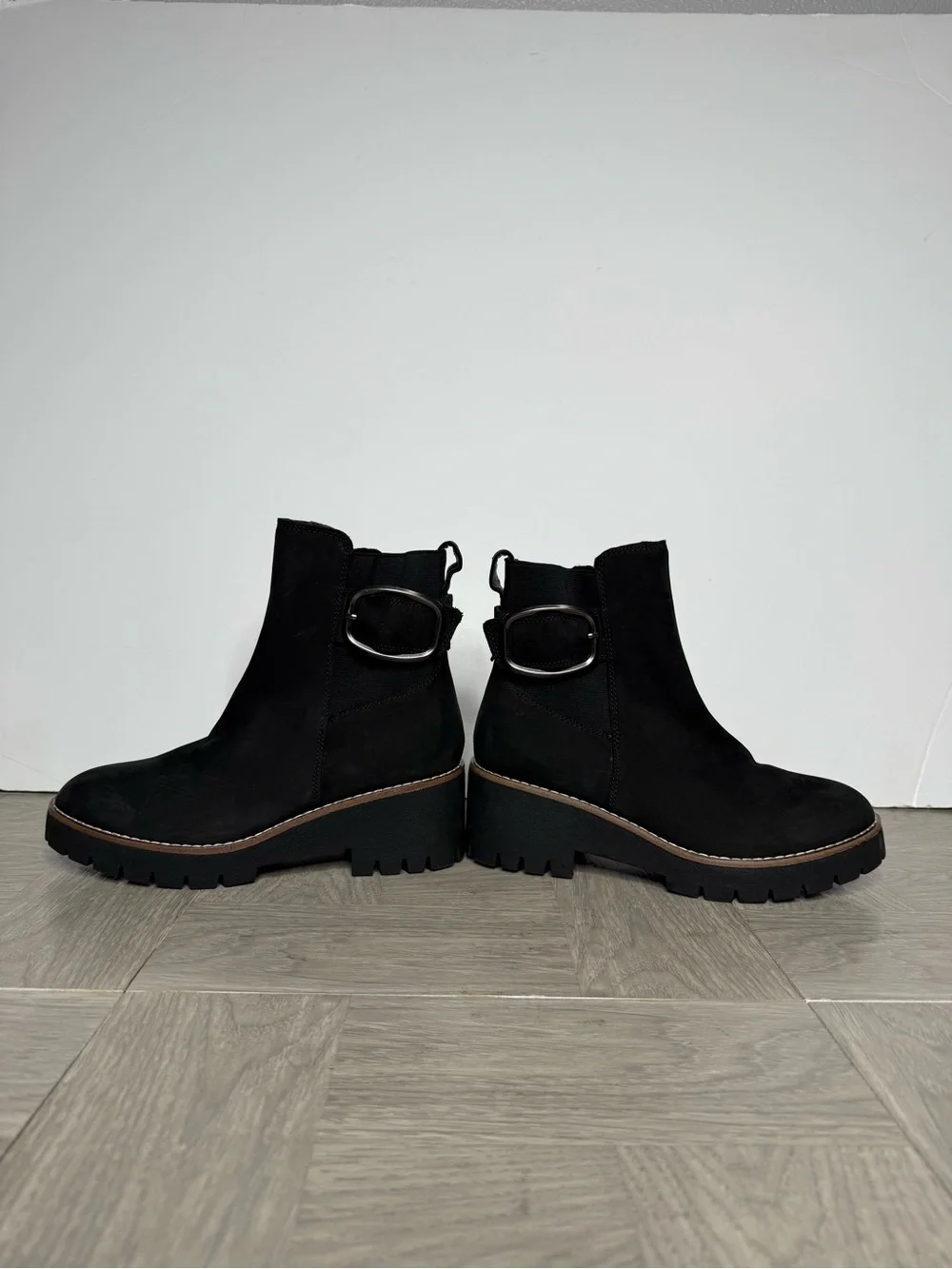 Blondo dahlia black